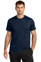 Nike® Swoosh Sleeve Legend Tee (NKDX8730)